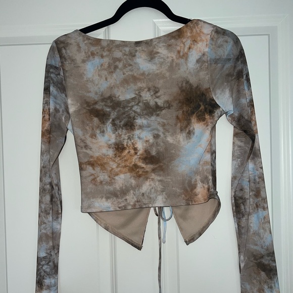 Windsor top - Picture 2 of 3